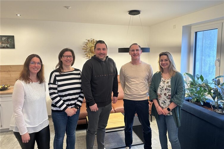 Mit dem Treffen wurde ein erster Schritt in Richtung einer engeren Zusammenarbeit zwischen Elternvertretung und Landespolitik gemacht. Foto: Markus Lanser 