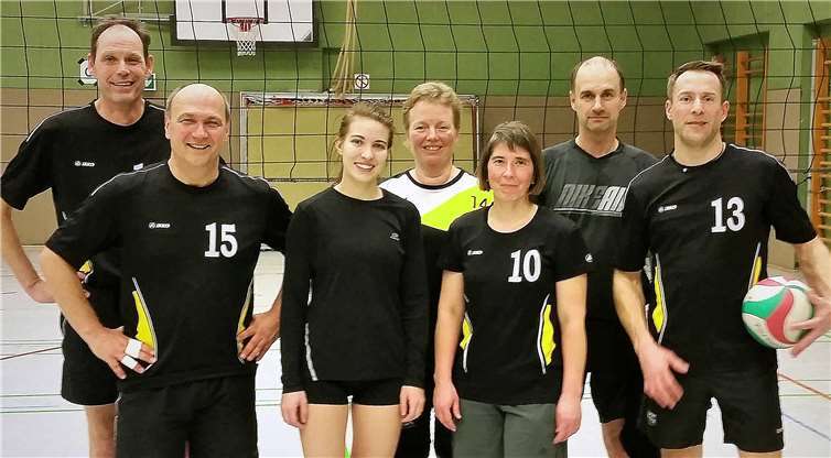Mit dem Turniersieg in Nassau machte die Volleyball Mixed-Mannschaft einen großen Tabellensprung nach oben. Foto: Pressestelle des FSV Dieblich