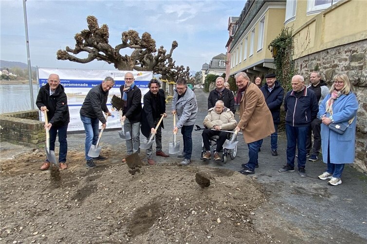 Mit dem offiziellen Spatenstich am 20.03.2026 starteten die Bauarbeiten für die Neugestaltung der Unkeler Rheinpromenade.