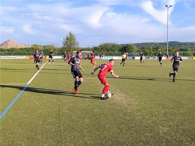 Mit dem zweiten Sieg in Folge konnten sich die Gastgeber Luft verschaffen.  Foto: privat