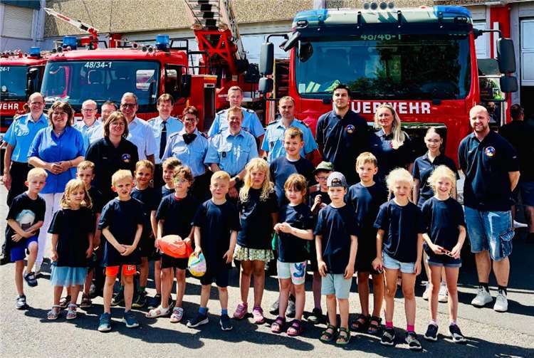 Mit der Bambini-Feuerwehr erfüllt sich die Stützpunktfeuerwehr einen lang gehegten Wunsch.  Foto: VG Montabaur