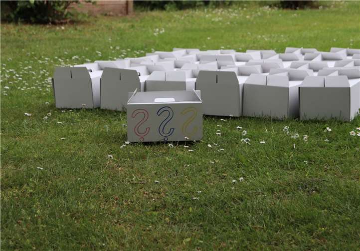 Mit der „Beauty-Free-Box“ und „Kult-Karton to go“ hat das Jugendbüro Altenahr gleich zwei interessante kontaktlose und kostenlose Angebote für Jugendliche geschaffen. Foto: privat