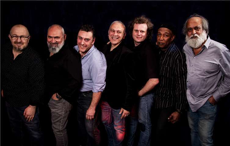 Mit der Bonner Band „Los Manolos“ geht es am kommenden Samstag um 19 Uhr auf dem Remagener Marktplatz weiter.Foto: privat