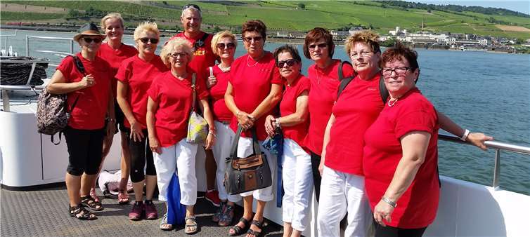 Mit der Fähre ging es von Bingen rüber nach Rüdesheim. Privat