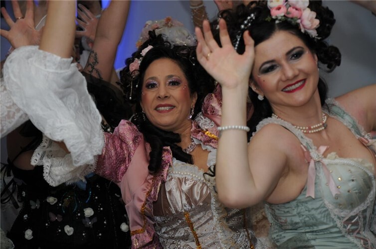 Mit der Showtanzgruppe Moonlight-Dancers aus Feldkirchen feierte die Rokoko-Zeit...