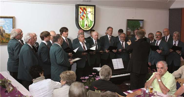 Mit der Unterstützung von Gastchören aus der Umgebung gestaltete der gemischte Chor Steimel einen abwechslungsreichen musikalischen Tag im Haus des Gastes. privat