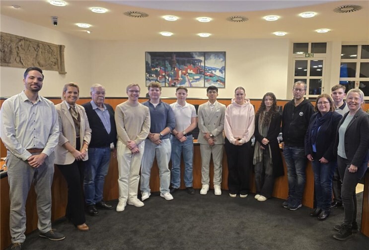 Mit der ersten konstituierenden Sitzung am 17. Dezember hat der Jugendbeirat der Stadt Andernach einen wichtigen Meilenstein erreicht: Die jungen Beiratsmitglieder bestimmten ihren Vorsitzenden Benjamin Kohl sowie dessen Stellvertretung Luis Muscheid. Foto: privat