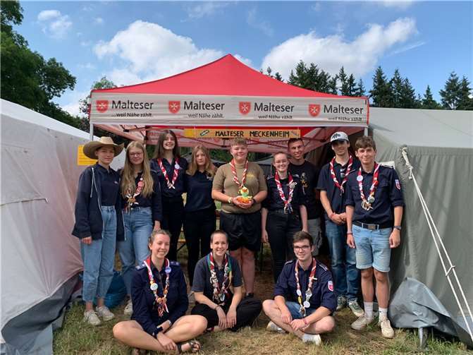 Mit der malerischen Kulisse der Burg Satzvey und unter dem Thema „Es war einmal, es war einmal ...“ war die Malteser Jugend Köln dieses Jahr der ausrichtende Diözesanverband des Zeltlagers. Foto: Malteser