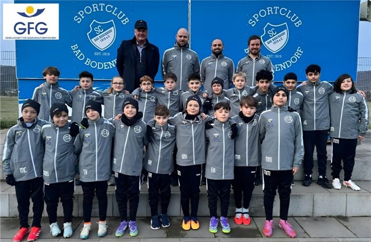 Mit der neuen Ausstattung blickt die JSG Unterahr Bad Bodendorf/Sinzig nun motiviert auf die kommende Saison. 