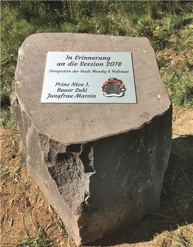 „Mit diesem Gedenkstein wollen wir uns ein Stück weit verewigen“, so Prinz Nico I.