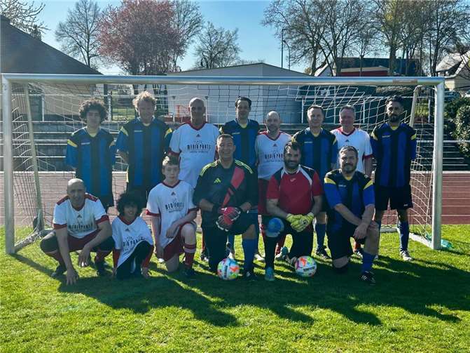 Mit diesem einleitenden Event starten die Alten Herren des VfB Polch nun die Freiluftsaison.  Foto: privat