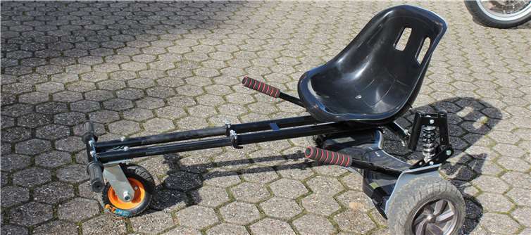 Mit diesem kreativen Gefährt darf ausschließlich auf dem Privatgrundstück gefahren werden. Foto: Polizei