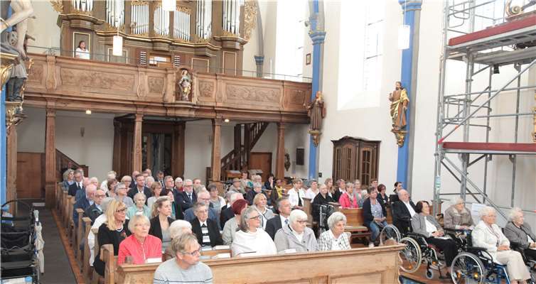 Mit einem Gottesdienst in der Pfarrkirche Maria Himmelfahrt begannen die Feierlichkeiten zum 25-jährigen Bestehen des Hauses.