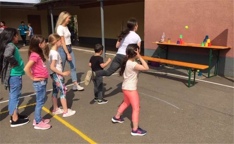 Mit einem bunten Programm trugen alle Beteiligten zu einem schönen und gelungenen Ganztagspräsentationsnachmittag bei. Foto: privat