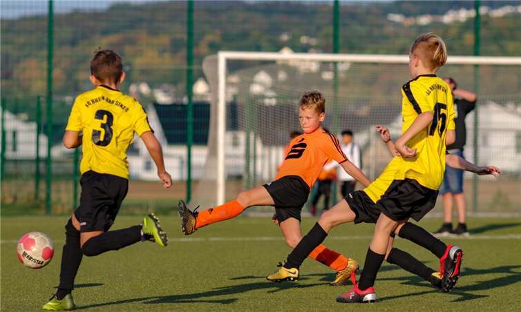 Mit einem hervorragendem Spiel konnten die E1-Junioren überzeugen. Tobias Jenatschek