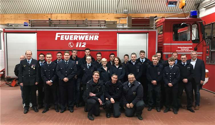 Mit einem hervorragenden Prüfungsergebnis beendeten die Teilnehmer und Teilnehmerinnen die Atemschutzgeräteträger-Lehrgänge.privat