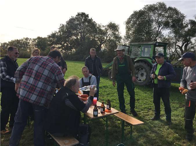 Mit einem kleinen Imbiss und vielen interessante Gesprächen ging ein lehrreicher Vormittag mit guter Laune und motivierten Teilnehmern zu Ende.Foto: privat