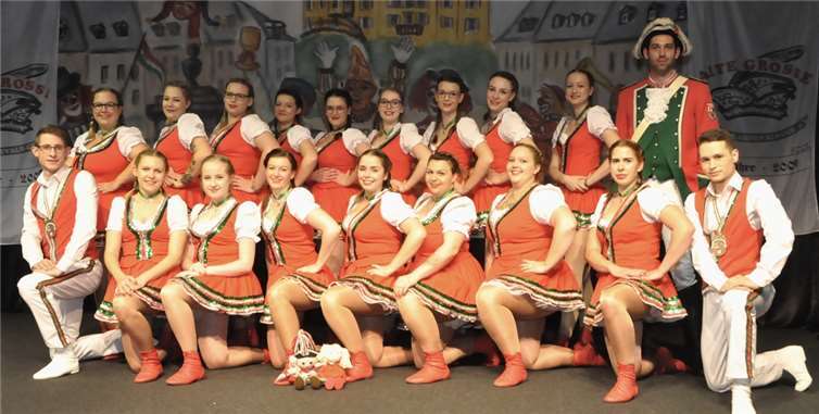 Mit einem super Tanz unter dem Motto „Sternefleejer“ begeisterte die tolle Tanzgruppe der Prinzengarde.