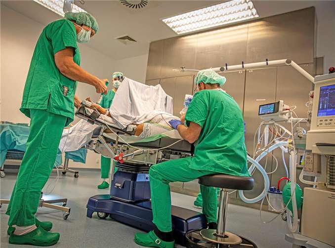Mit einem zusätzlichen Operationssaal im AOZ können jetzt noch mehr Patienten ambulant operiert werden.  Foto: Kai Töpfer/DAS kleine FOTOSTUDIO Koblenz