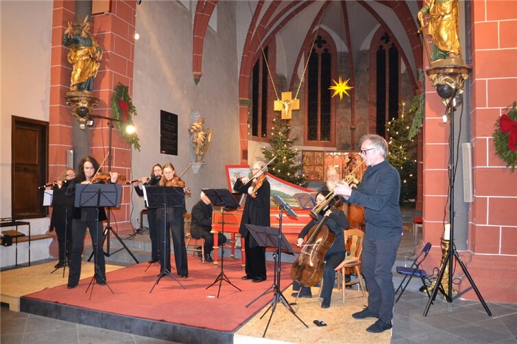 Mit einer Festmusik des Engländers Richard Mudge (um 1760) eröffnete das Barock-Ensemble „Musici di Sayn“ sein traditionelles Silvesterkonzert in der voll besetzten Abteikirche Bendorf-Sayn. Foto: privat