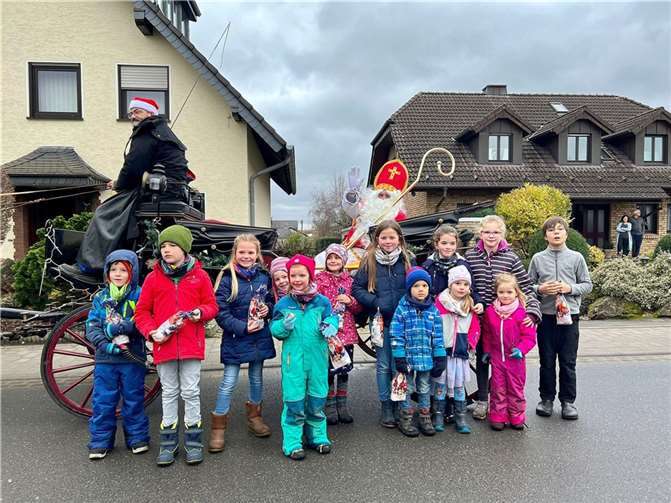 Mit einer Kutsche kam der Nikolaus zu den Kindern. Foto: privat