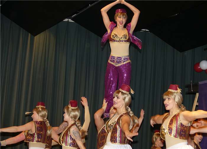 Mit einer brillanten Musicaldarbietung setzte die Naunheimer Showtanzgruppe dem Event die Krone auf.