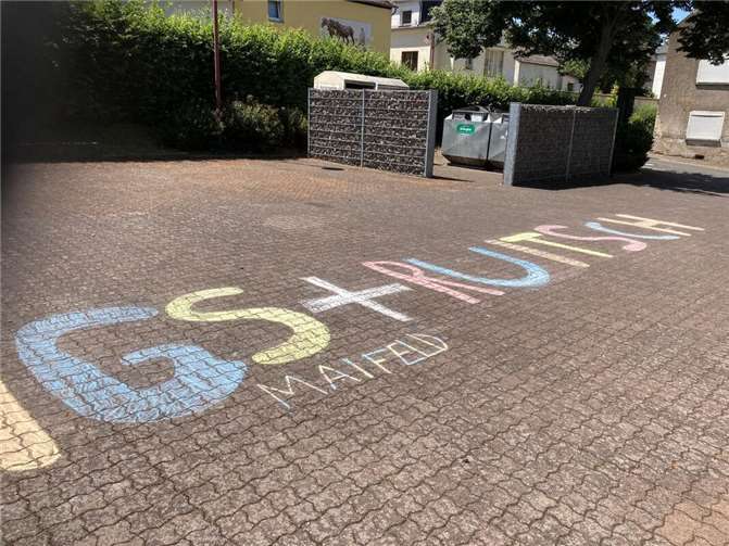 Mit einer großartigen Choreo verabschiedeten sich die Schülerinnen und Schüler in die Sommerferien.