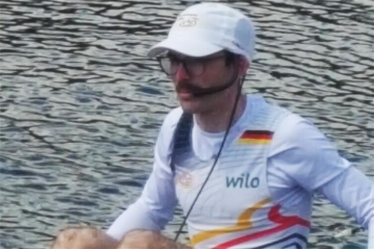Mit gleich zwei Siegen schlossen Spitzensteuermann Jonas Wiesen und sein Deutschlandachter die erfolgreiche Rennsaison 2026 ab.