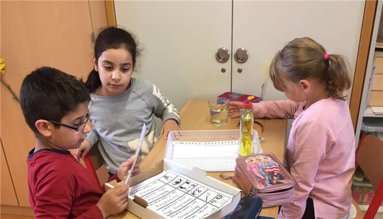 Mit großer Freude wurdendie verschiedene Experimente ausprobiert.