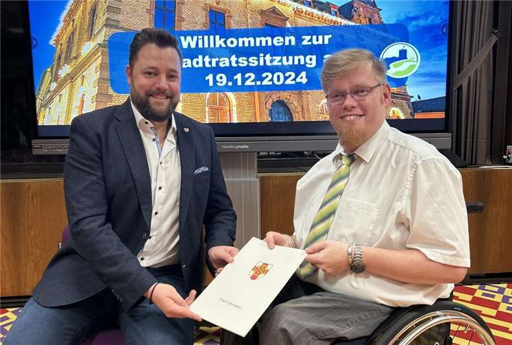 Mit großer Motivation blickt Dennis Bloem seit seiner Ernennung im Dezember 2024 auf seine neue Aufgabe und freut sich darauf, die Anliegen der Menschen in Lahnstein aktiv zu unterstützen.Foto: Eva Dreiser / Stadtverwaltung Lahnstein