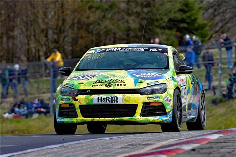 Mit ihrem zweiten Sieg im VW Scirocco von Matilda Racing durften mit Jürgen und Joachim Nett (Mayen/Mendig) zwei weitere Piloten aus der Region einen Klassensieg bejubeln.