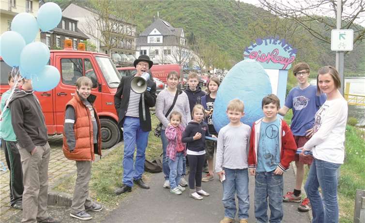 Mit reichlich Gaudi für große und kleine Teilnehmer war der traditionelle „Riesen-Windei-Lauf“ in der Mosel-Promenade verbunden.Thomas Esser