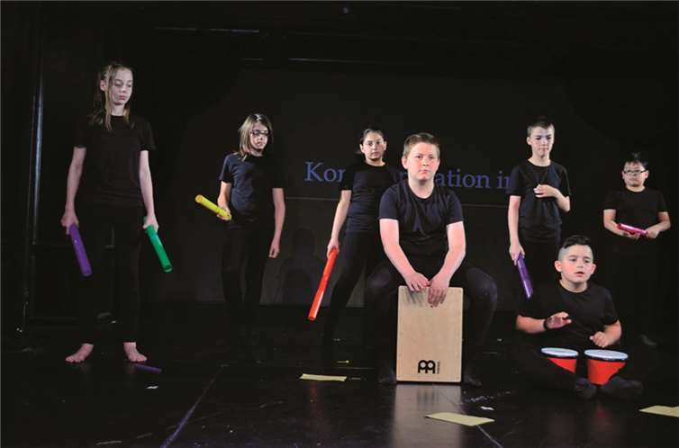 Mit solchen und anderen Darstellungen demonstrierten die neuen Junior-Kulturbotschafter ihr Können. HEP