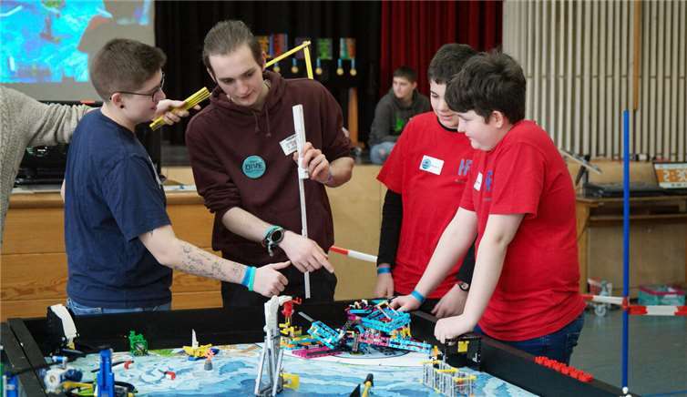 Mit sorgfältiger Präzision wurde jeder Durchlauf des Robot-Games vorbereitet.