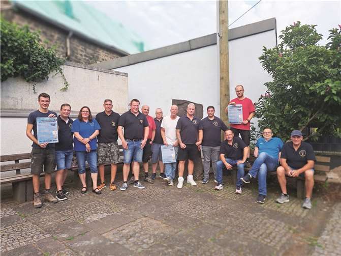 Mit vereinten Kräften hat die Kirmesgesellschaft Obermendig auch in diesem Jahr wieder ein Kirmesproramm auf die Beine gestellt, das sich sehen lassen kann.  Fotos: FRE