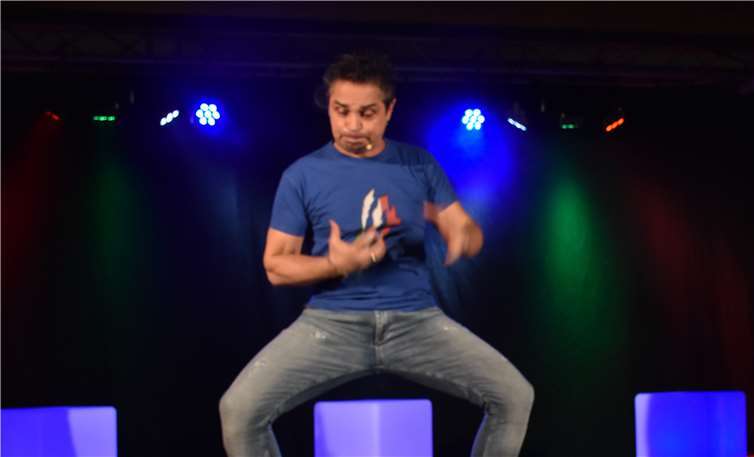 Mit viel Action führte Roberto Capitoni durch das Programm.