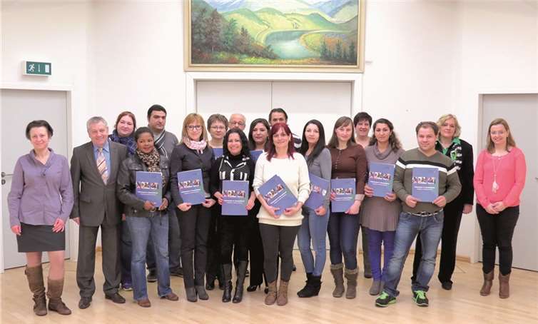 Mit viel Durchhaltevermögen haben die 21 Teilnehmer den Integrationskurs erfolgreich abgeschlossen.privat