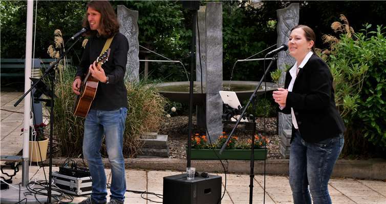 Mit viel Leidenschaft und Musik im Blut begeisterte das Duo seine Zuhörer. Foto: privat