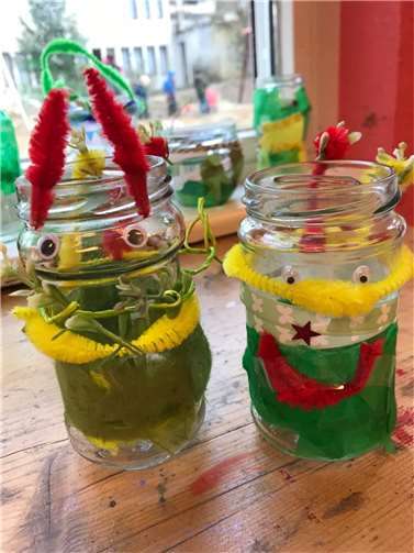 Mit viel Liebe zum Detail wurden über 1.500 Windlichter für die Aktion des ambulanten Kinder- und Jugendhospizes gebastelt. Diese werden am 10. Februar ab 17.00 Uhr am Löhrrondell in Koblenz verschenkt. Quelle: Koblenzer Hospizverein