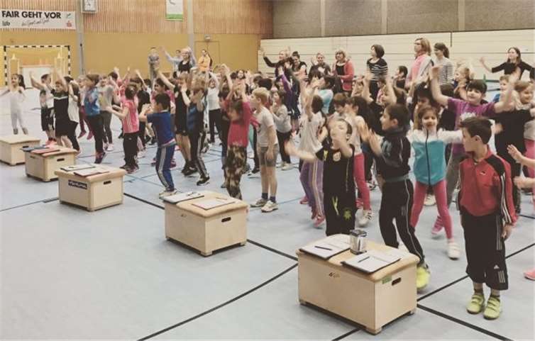 Mit viel Spaß ging es für die Schülerinnen und Schüler sportlich zur Sache.privat