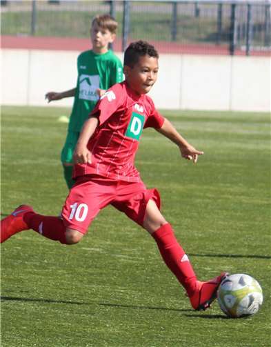 Mit viel Tempo im Angriff.