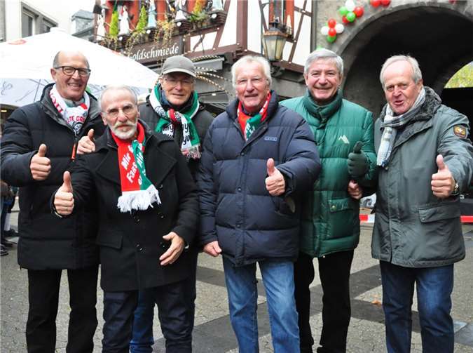 Mit von der Partie, die Kultband „Kampfmaschine“