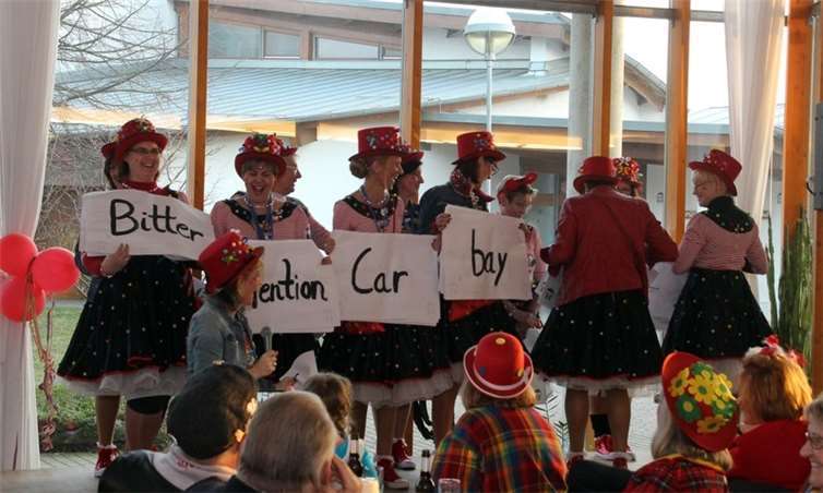 Mit zahlreichen Beiträgen zeigten die Möhnen, dass sie auch über sich selbst lachen können. privat