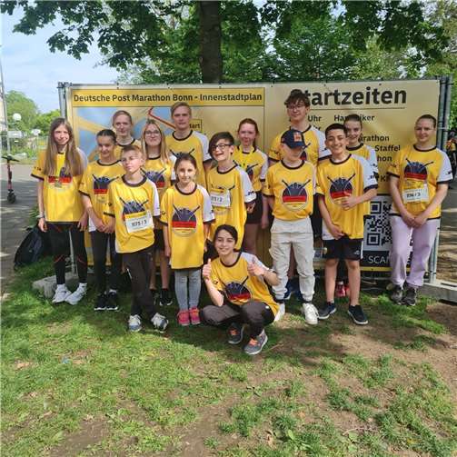 Mit zwei Schülerstaffeln ging die Hocheifel Realschule plus auf die Strecke.  Foto: privat