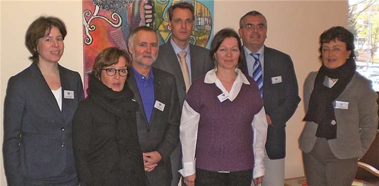 Mitarbeiter der Tuberkuloseberatungsstelle des Gesundheitsamtes Neuwied und Referenten (v. l.): Dr. Lena Fiebig, Beate Kölb, Dr. Jörg Groth, Dr. P. Nicolay, Larissa Rieken, Dr. Ansgar Rieke, Dr. Hilde Hamm. privat