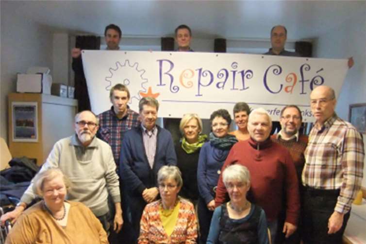 Mitarbeiter/-innen der Caritas, der Lebensberatung, des Dekanates und der Kath. Erwachsenenbildung hatten seinerzeit die Idee für das Repair Cafè.privat