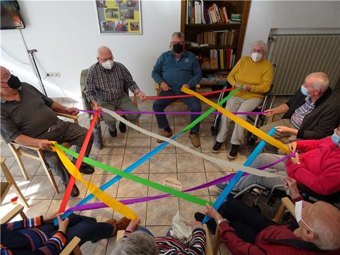 Miteinander verbunden bleiben. Quelle: Kloster Ebernach