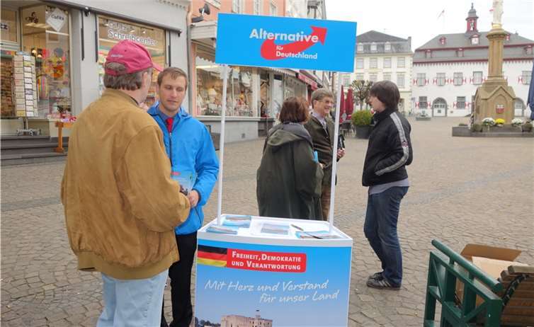Mitglieder der „AfD“ informierten die Bürger über ihr politisches Programm. privat