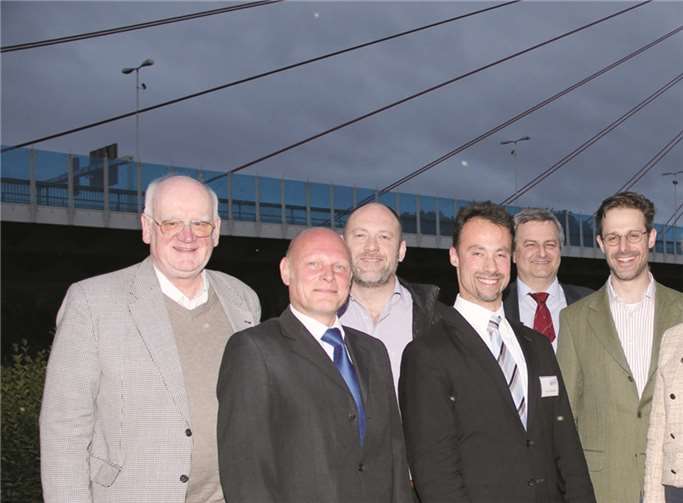 Mitglieder der AfD (v.l.): Heribert Nuhn, Olaf Pfeiffer, Joachim Paul, Dr. Jan Bollinger, Prof Dr. Uwe Zimmermann, Marcus Pretzell, Kerstin Garbracht und Uwe Junge. privat