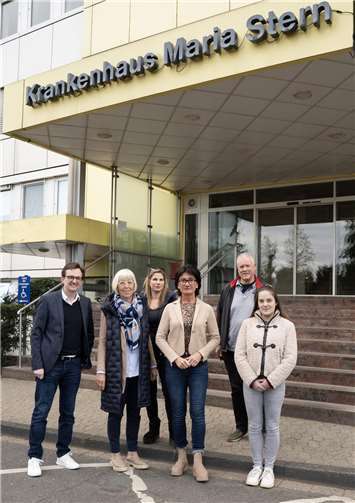 Mitglieder der CDU-Kreistagsfraktion Ahrweiler vor Ort am Krankenhaus Remagen.  Foto: Michael Schneider